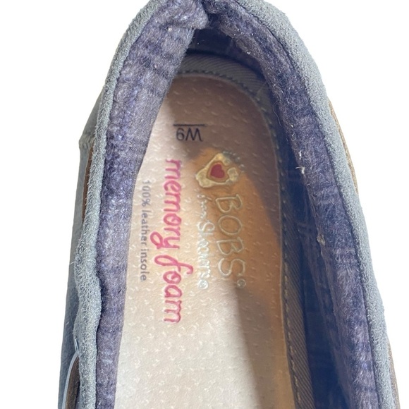 Bobs by Skechers Women 9 chill luxe memory foam gray faux suede slip on Loafers - Picture 9 of 9